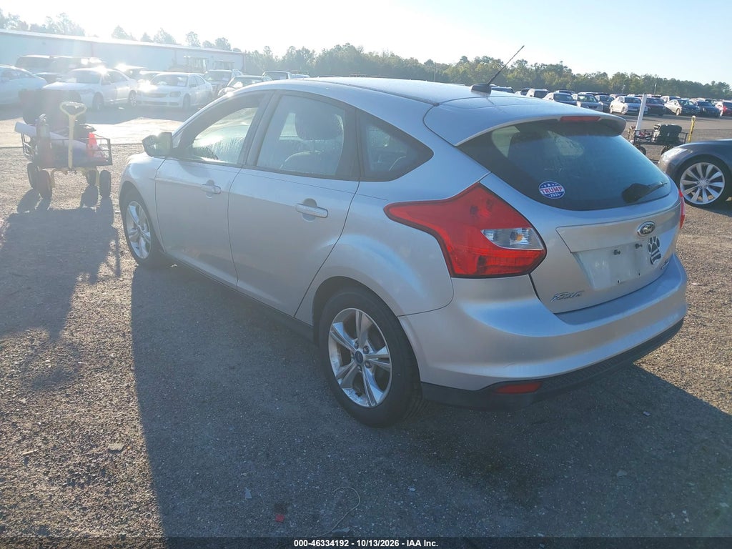 2013 Ford Focus SE photo 3