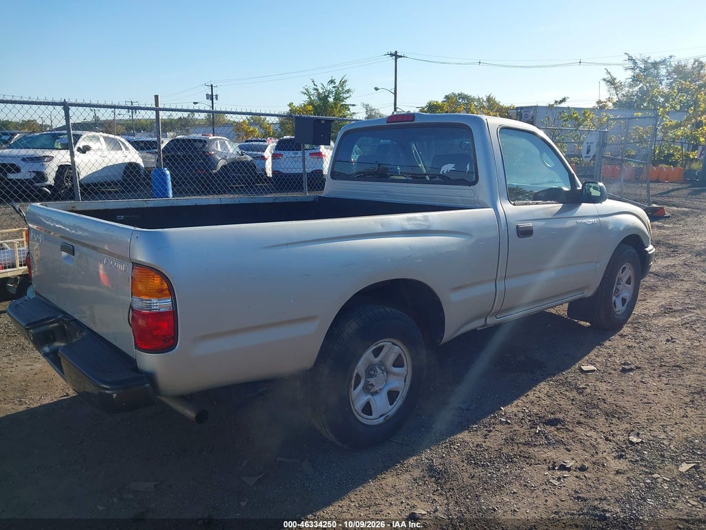 2004 Toyota Tacoma photo 4
