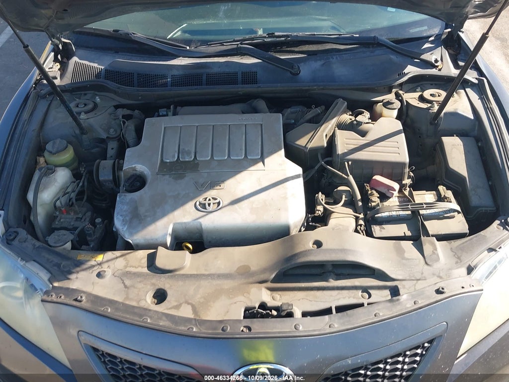 2007 Toyota Camry SE V6 photo 10