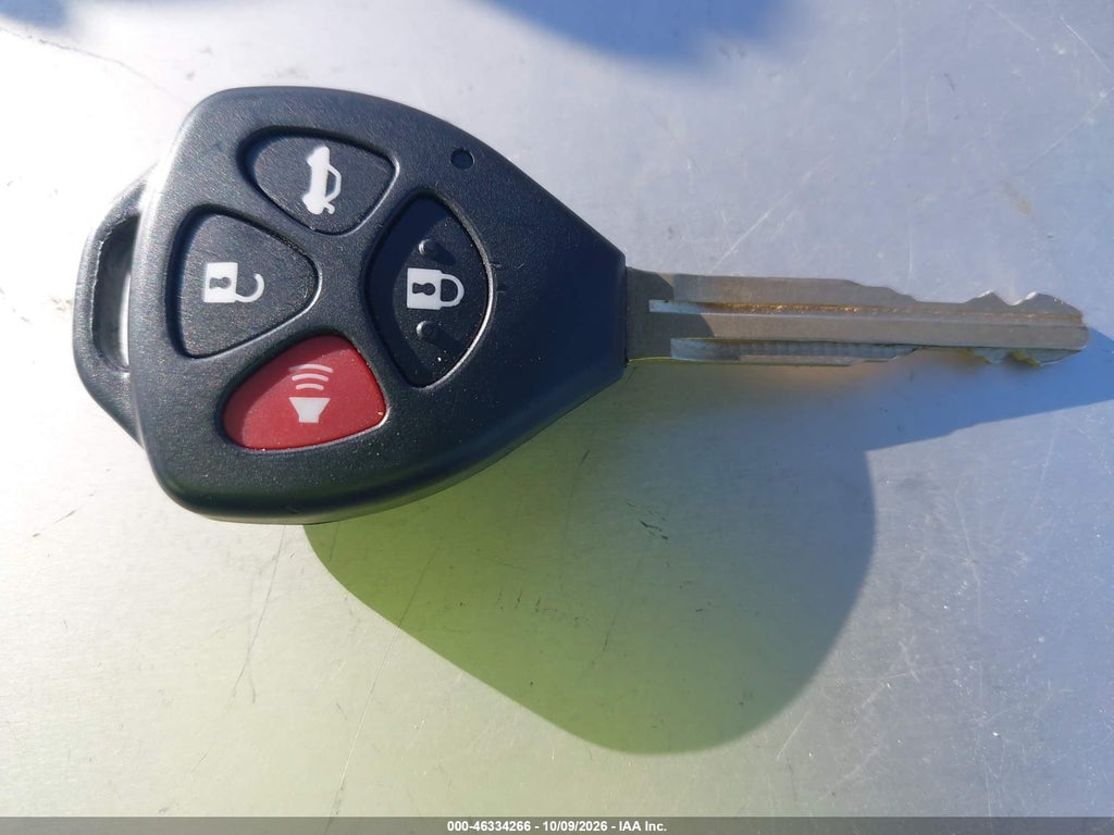 2007 Toyota Camry SE V6 photo 11
