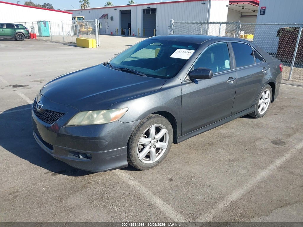 2007 Toyota Camry SE V6 photo 2