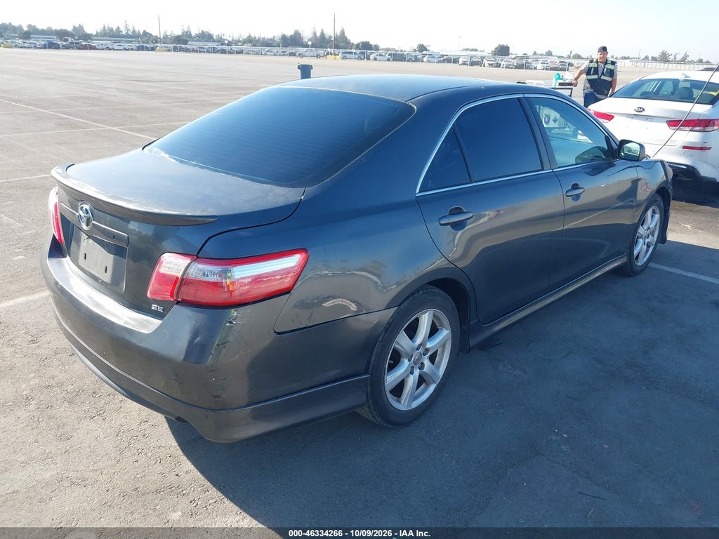 2007 Toyota Camry SE V6 photo 4