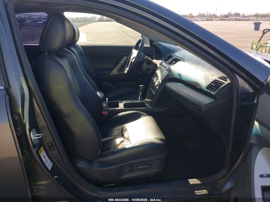 2007 Toyota Camry SE V6 photo 5