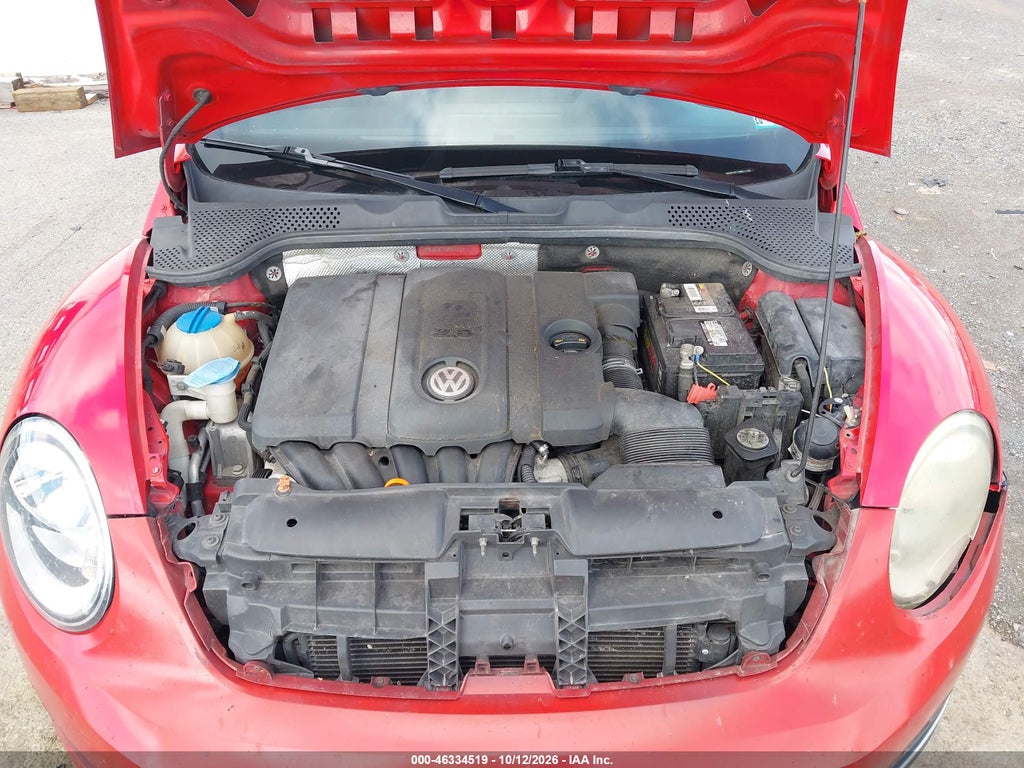 2013 Volkswagen Beetle 2.5L photo 10