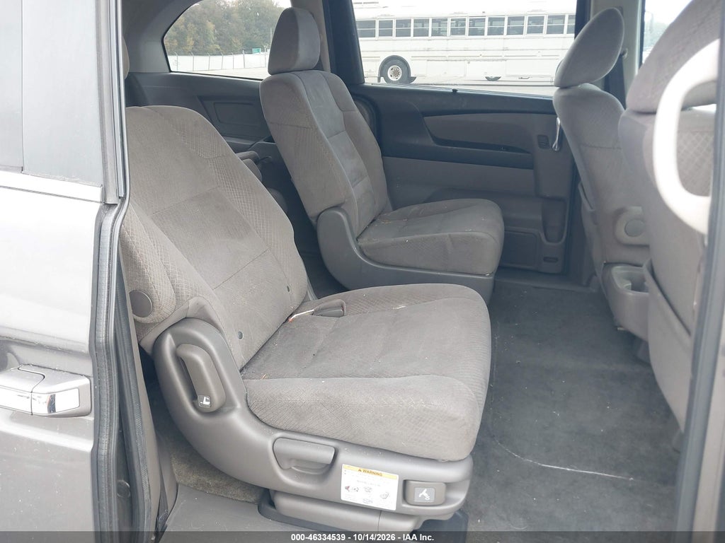 2014 Honda Odyssey EX photo 8