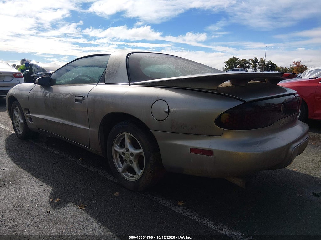 1999 Pontiac Firebird photo 3