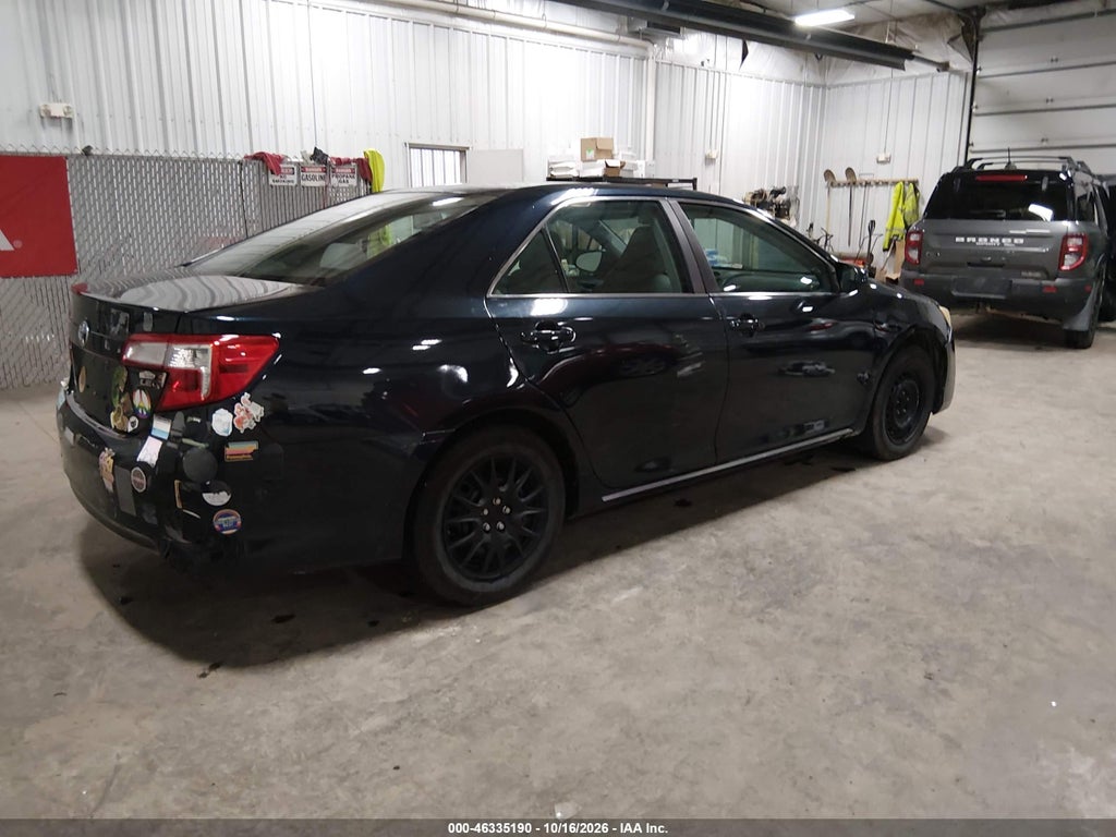 2013 Toyota Camry LE photo 4