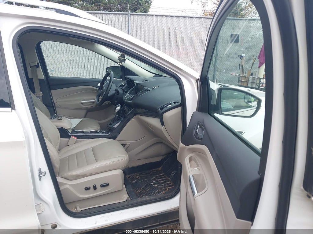 2015 Ford Escape Titanium photo 5