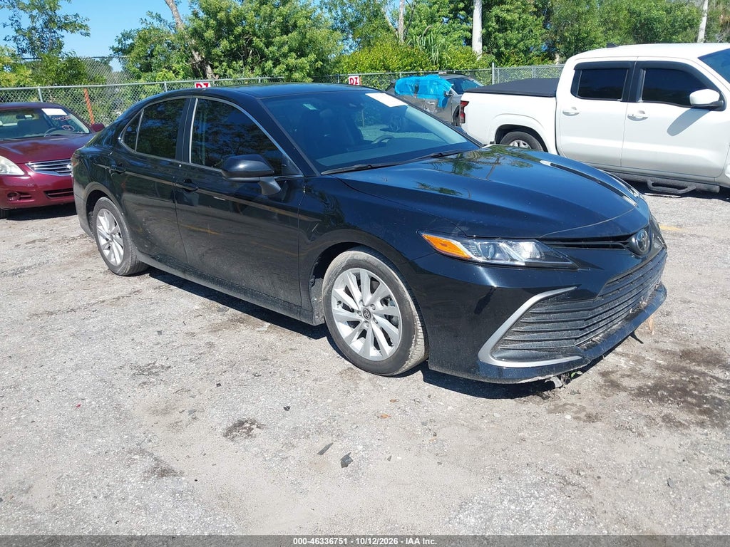 TOYOTA CAMRY 2024