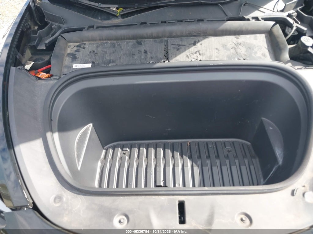 2023 Tesla Model Y AWD/Long Range Dual Motor ALL-Wheel Drive photo 10