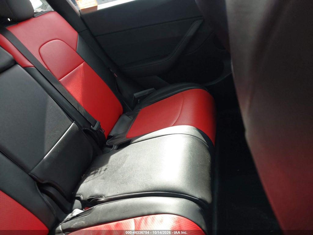2023 Tesla Model Y AWD/Long Range Dual Motor ALL-Wheel Drive photo 8