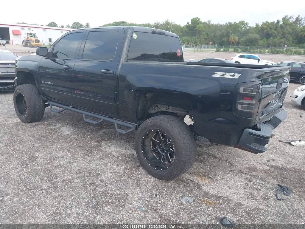2018 Chevrolet Silverado 1500 2LT photo 3