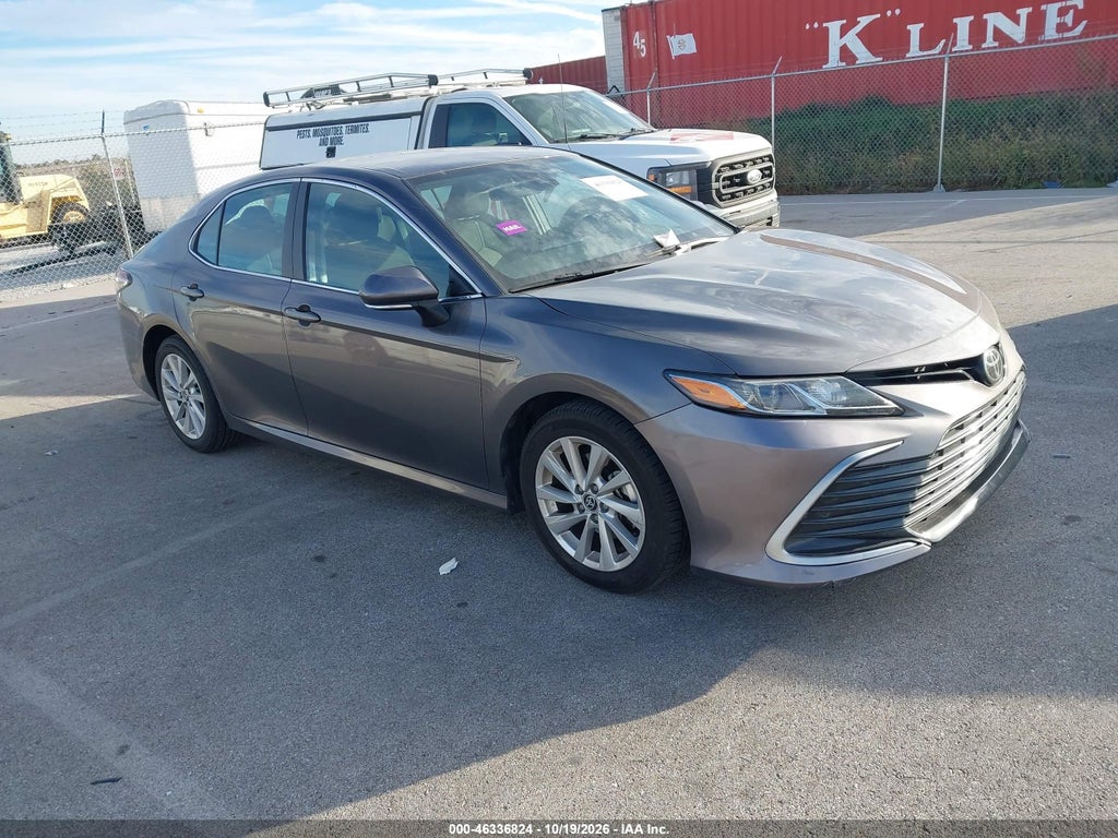 TOYOTA CAMRY 2023