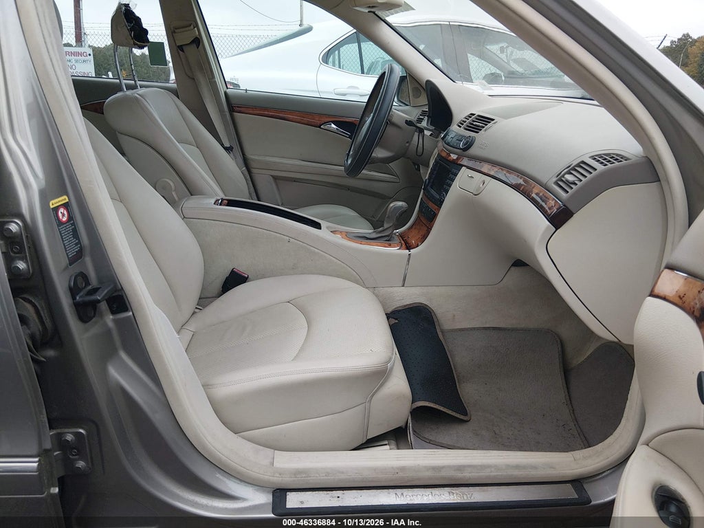 2005 Mercedes-Benz E 320 4MATIC photo 5