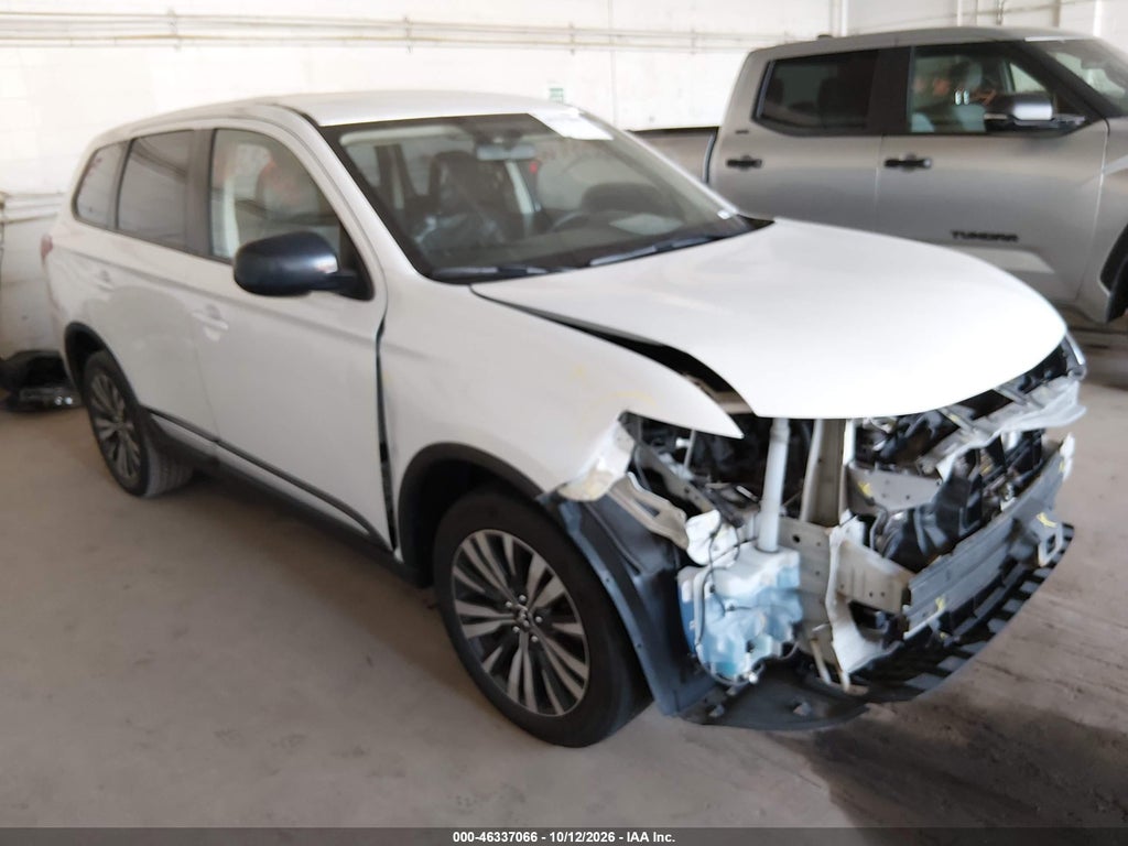2020 Mitsubishi Outlander ES 2.4 S-AWC photo 1