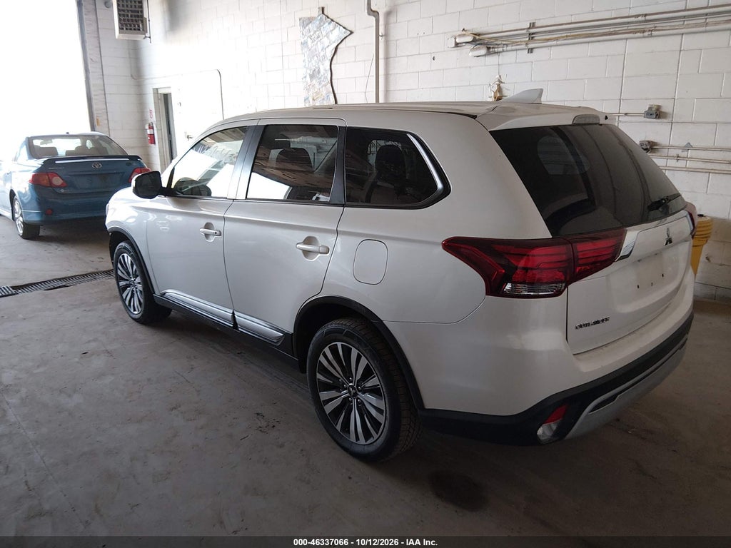 2020 Mitsubishi Outlander ES 2.4 S-AWC photo 3