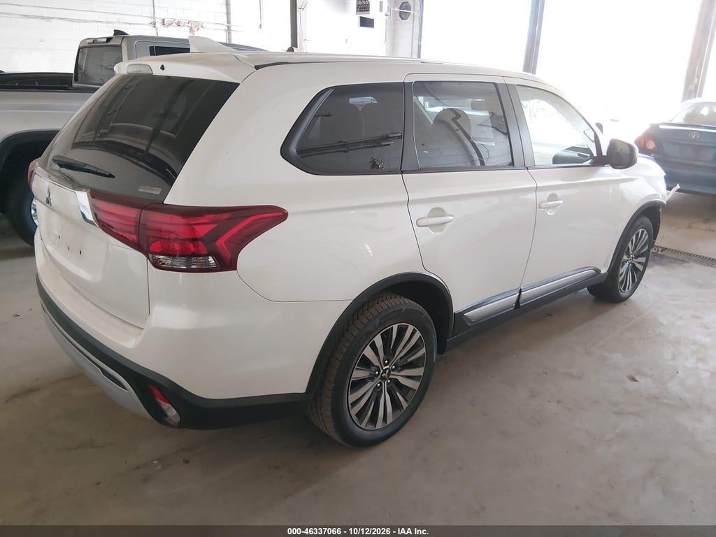 2020 Mitsubishi Outlander ES 2.4 S-AWC photo 4