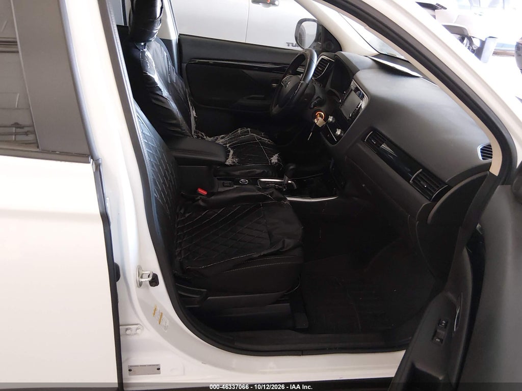 2020 Mitsubishi Outlander ES 2.4 S-AWC photo 5