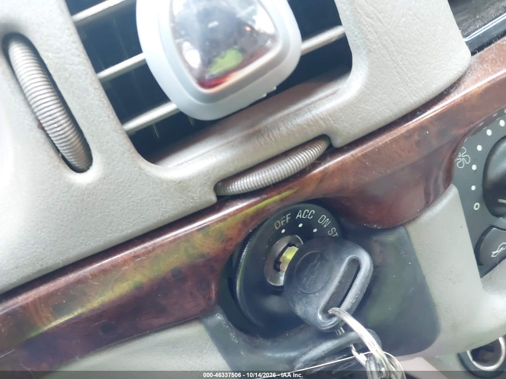 2005 Chevrolet Impala photo 11