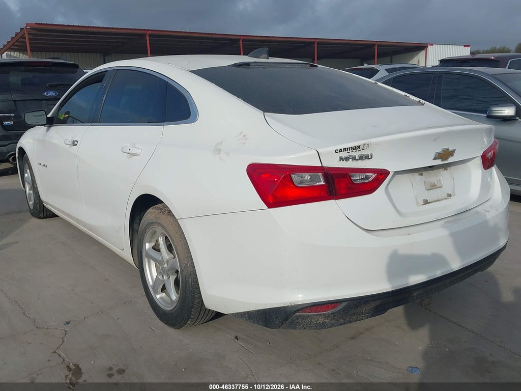 2017 Chevrolet Malibu LS photo 3