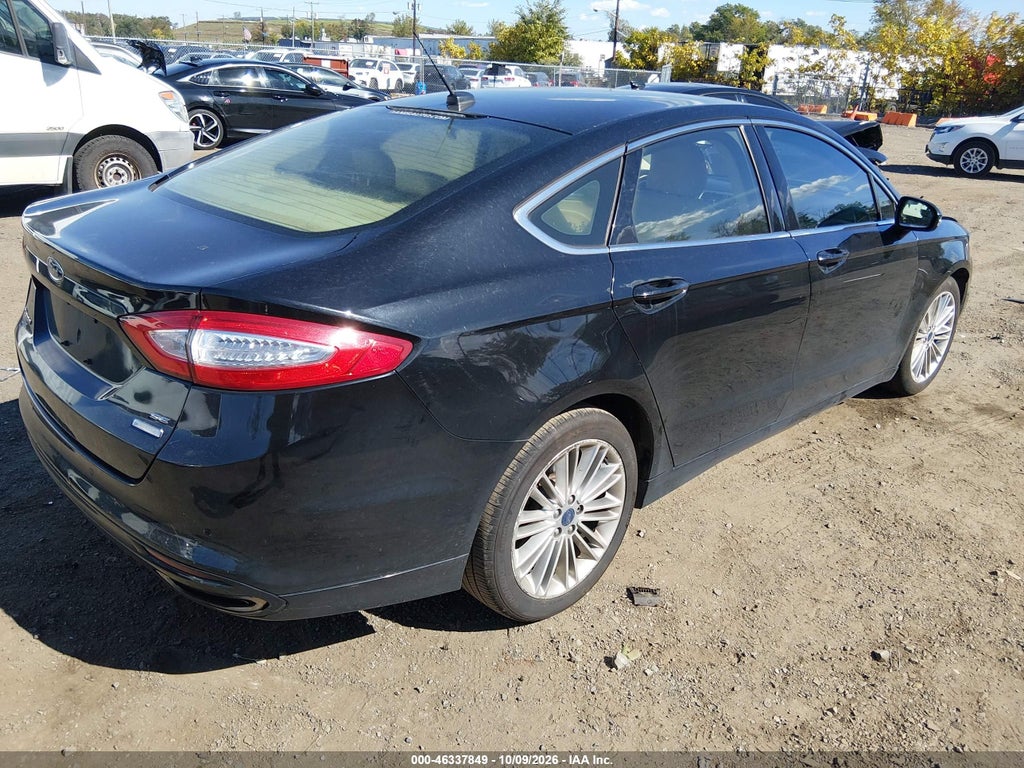 2016 Ford Fusion SE photo 4