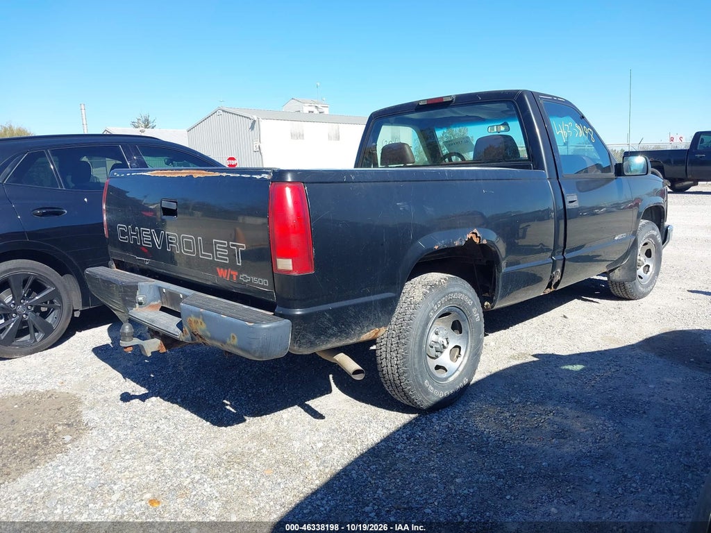 1998 Chevrolet C1500 Fleetside W/T photo 4