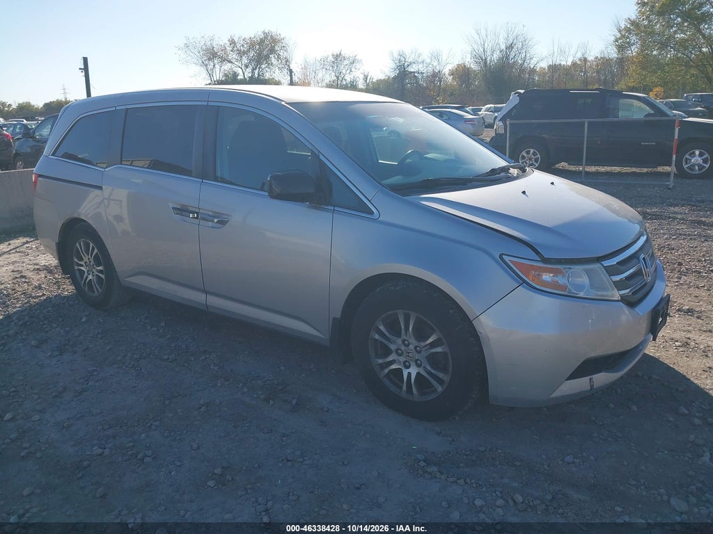 2013 Honda Odyssey EX photo 1