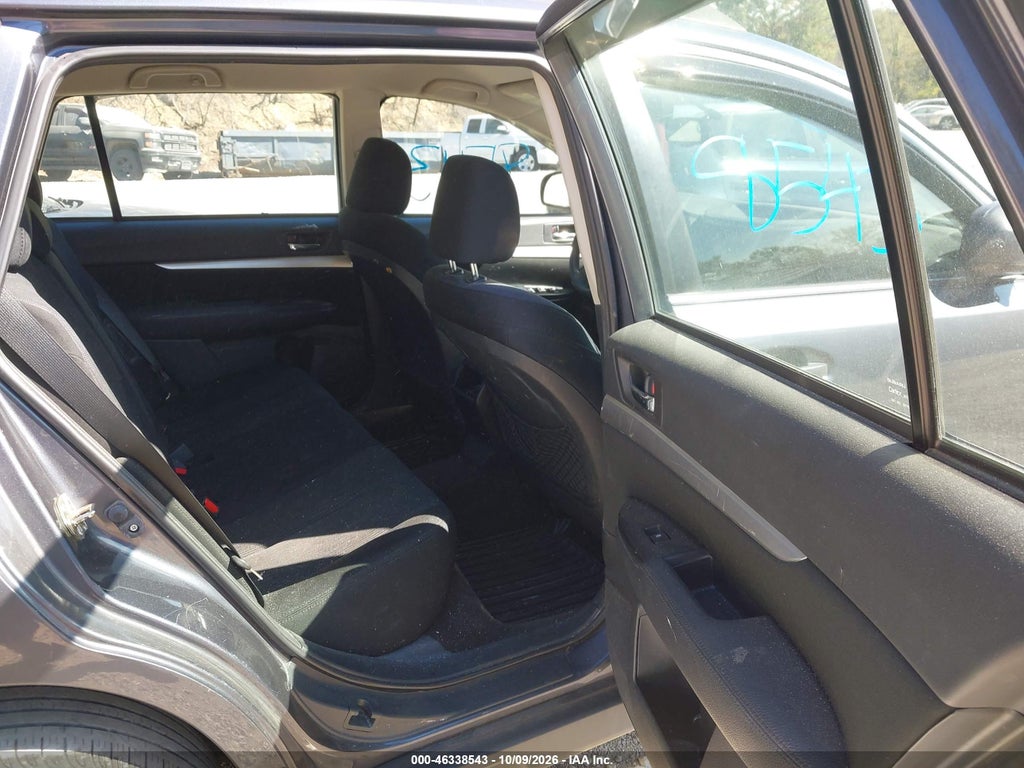 2014 Subaru Outback 2.5I photo 8