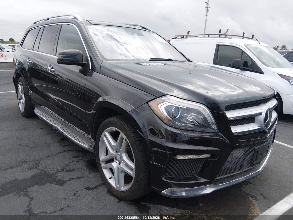 2015 Mercedes-Benz GL 550 4MATIC photo 1