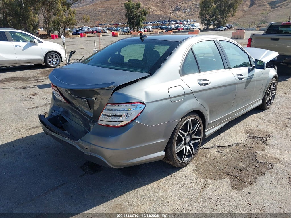 2014 Mercedes-Benz C 250 Sport photo 4