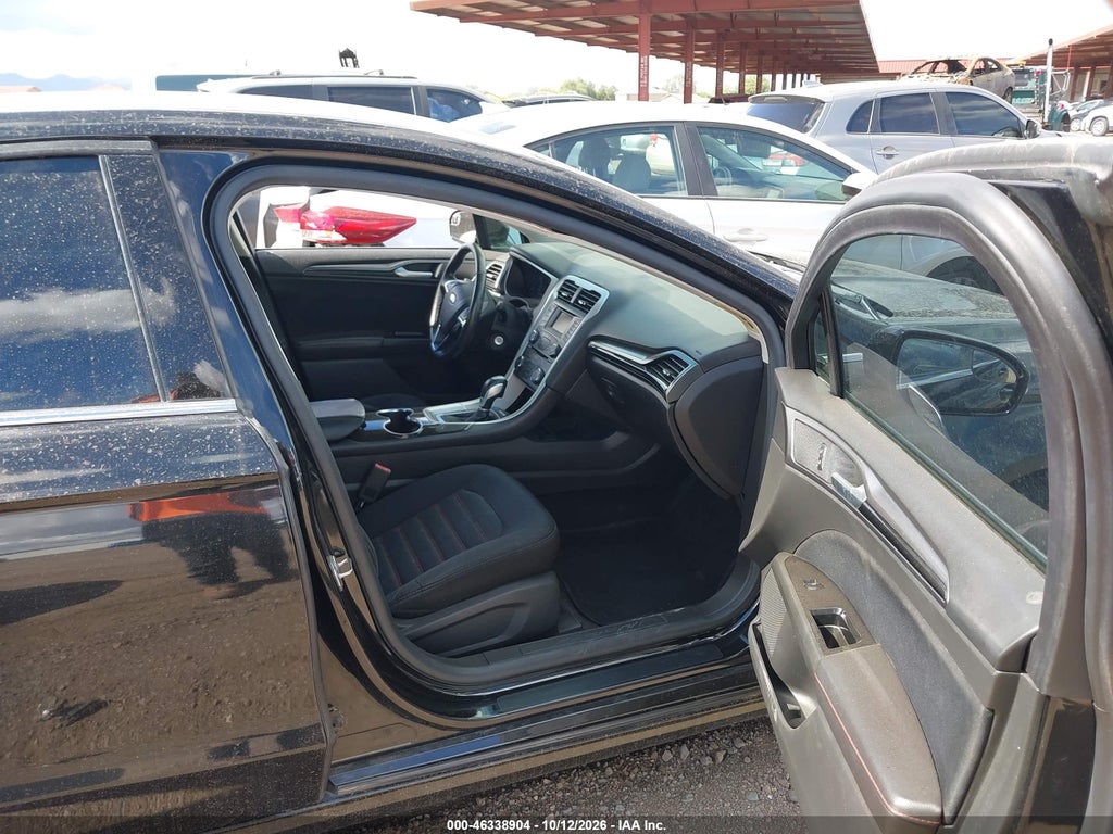 2014 Ford Fusion SE photo 5