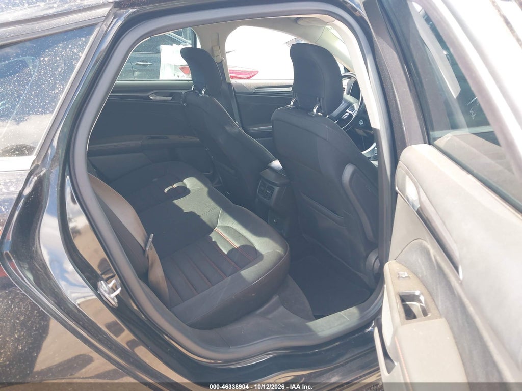 2014 Ford Fusion SE photo 8