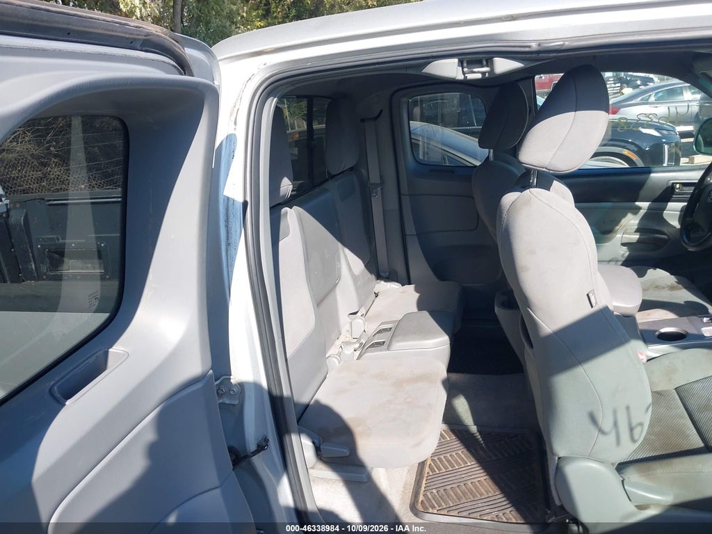 2010 Toyota Tacoma Base V6 photo 8
