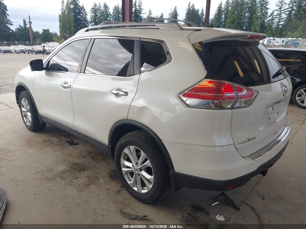 2015 Nissan Rogue SV photo 3