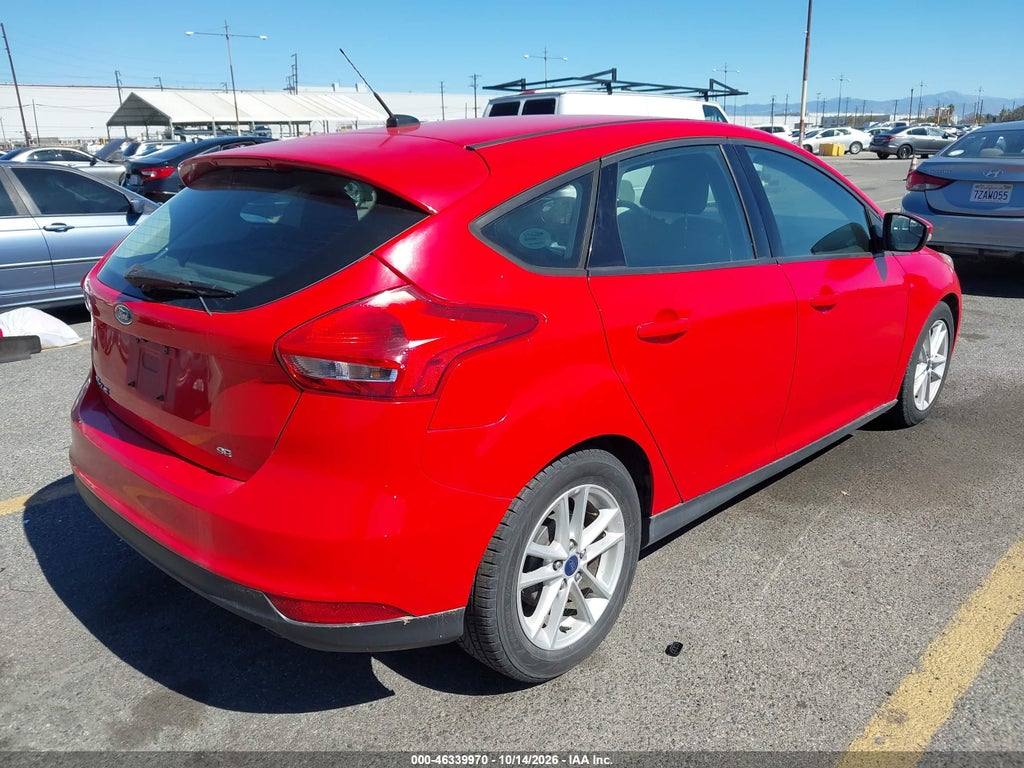 2016 Ford Focus SE photo 4