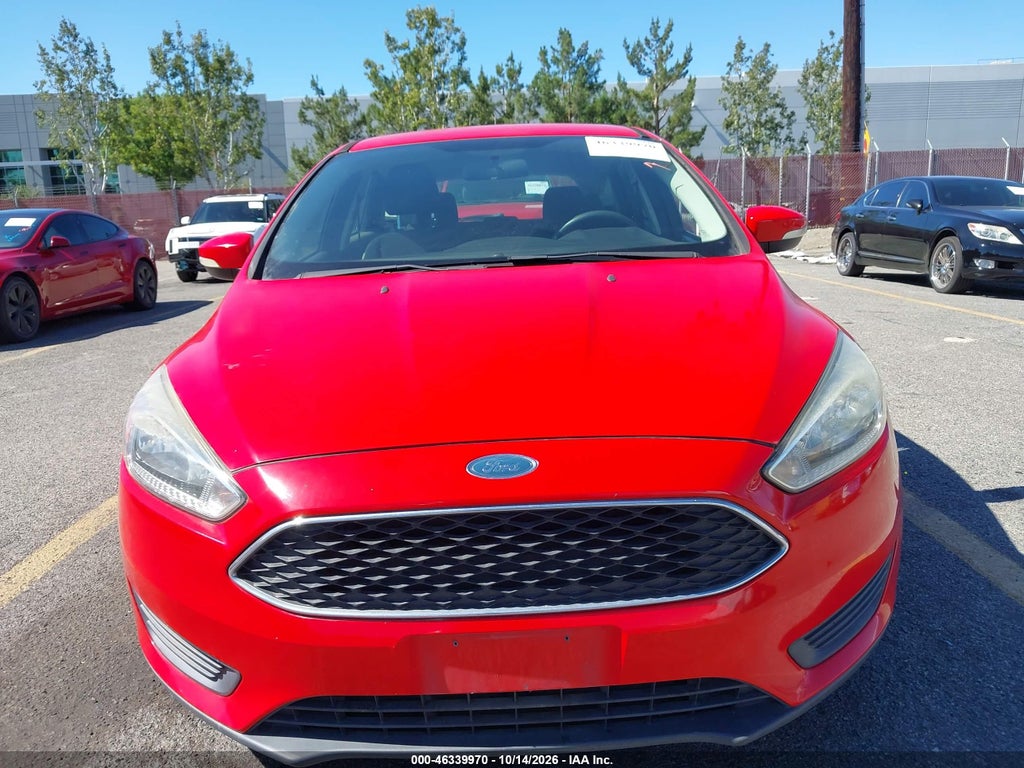2016 Ford Focus SE photo 6