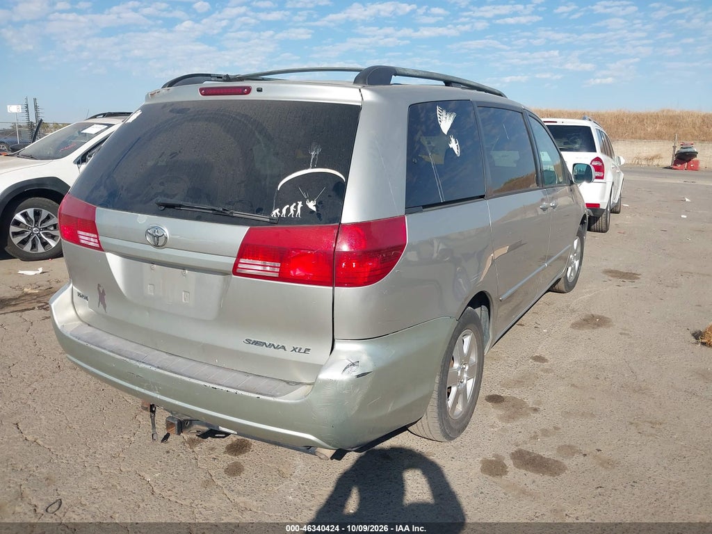 2004 Toyota Sienna XLE photo 4