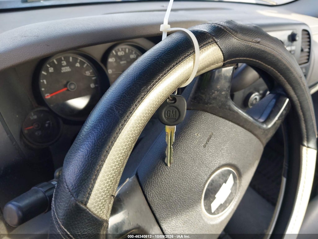 2008 Chevrolet Silverado 1500 Work Truck photo 11
