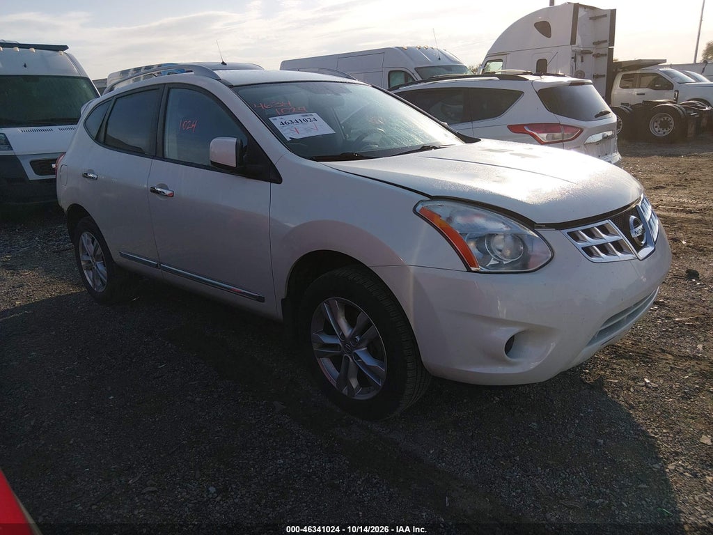 2013 Nissan Rogue SV photo 1