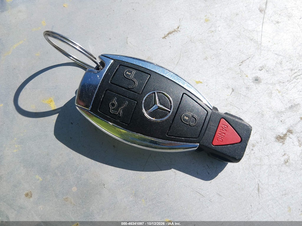 2015 Mercedes-Benz GLK 350 4MATIC photo 11