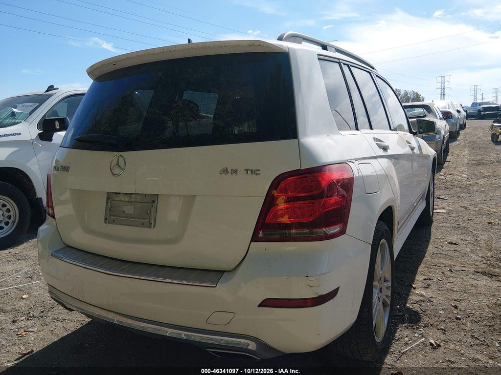 2015 Mercedes-Benz GLK 350 4MATIC photo 4