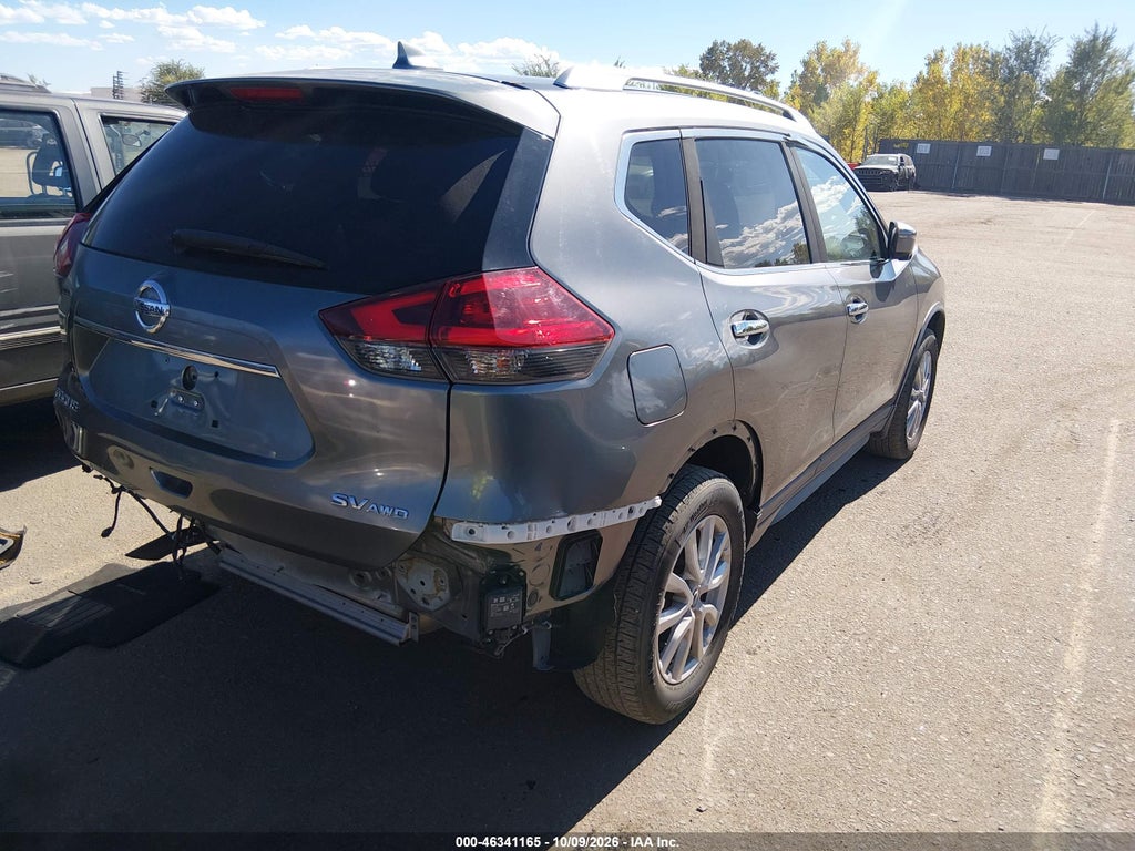 2018 Nissan Rogue SV photo 8