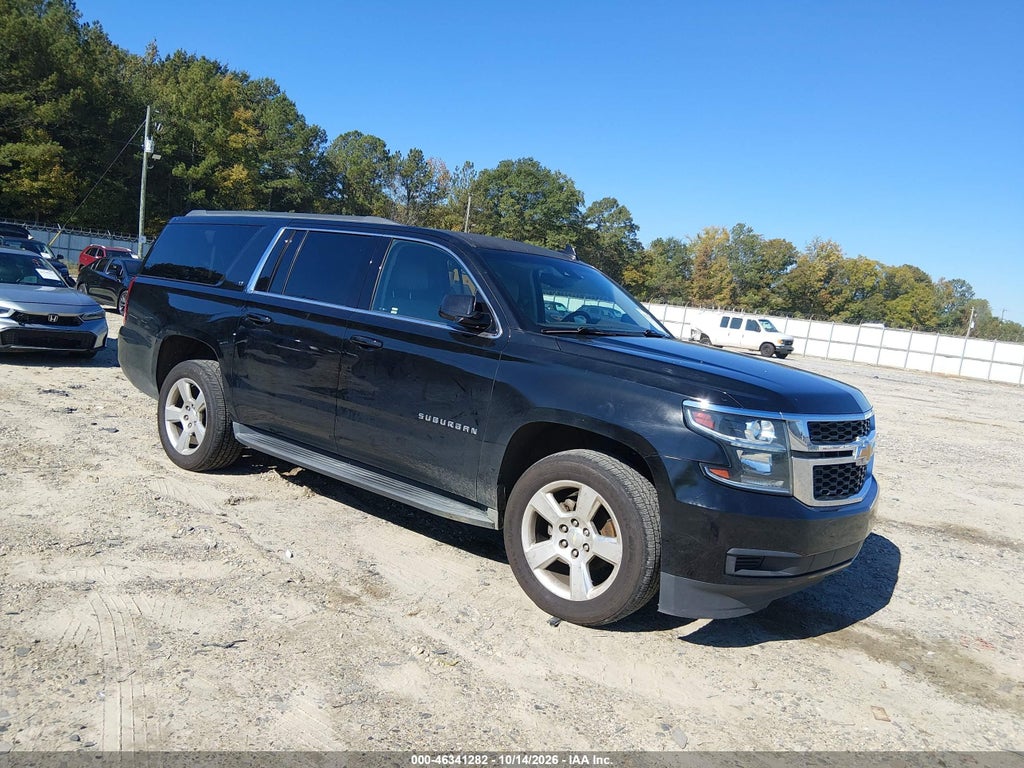 2016 Chevrolet Suburban LT photo 1