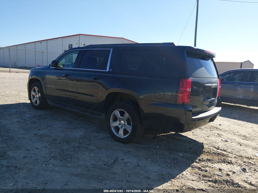 2016 Chevrolet Suburban LT photo 3