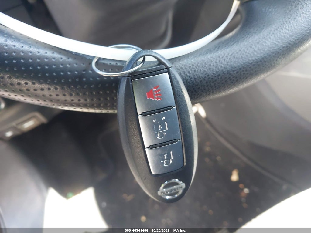 2017 Nissan Juke S photo 11