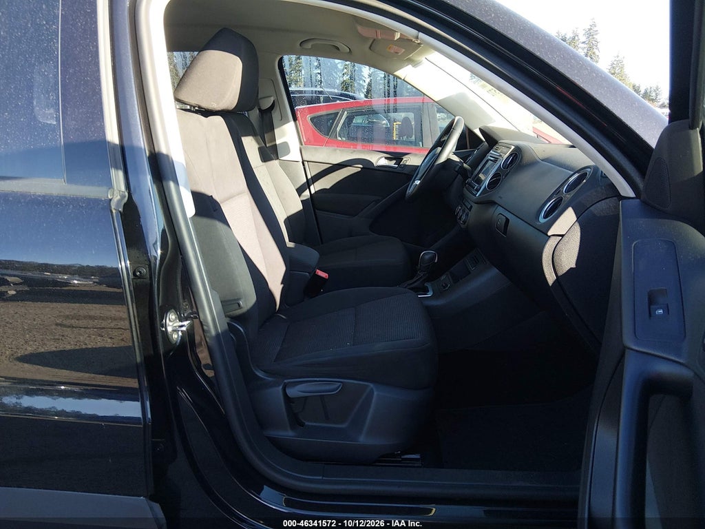 2017 Volkswagen Tiguan 2.0T/2.0T S photo 5