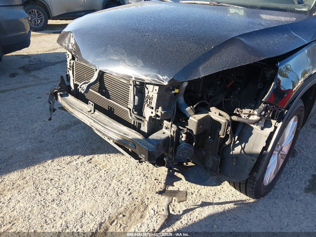 2017 Volkswagen Tiguan 2.0T/2.0T S photo 6