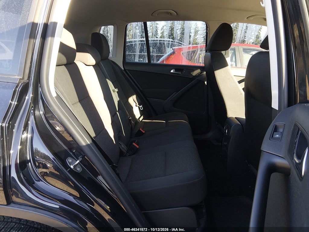 2017 Volkswagen Tiguan 2.0T/2.0T S photo 8