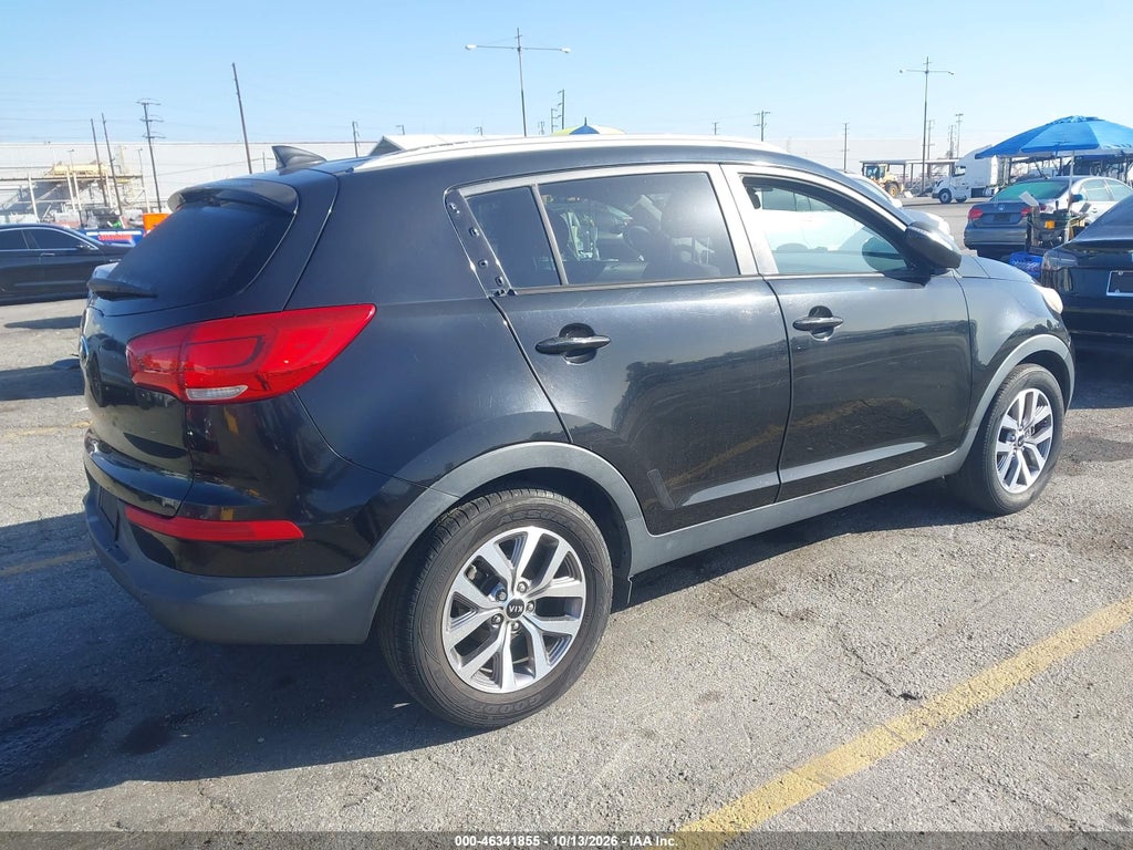2015 Kia Sportage LX photo 4