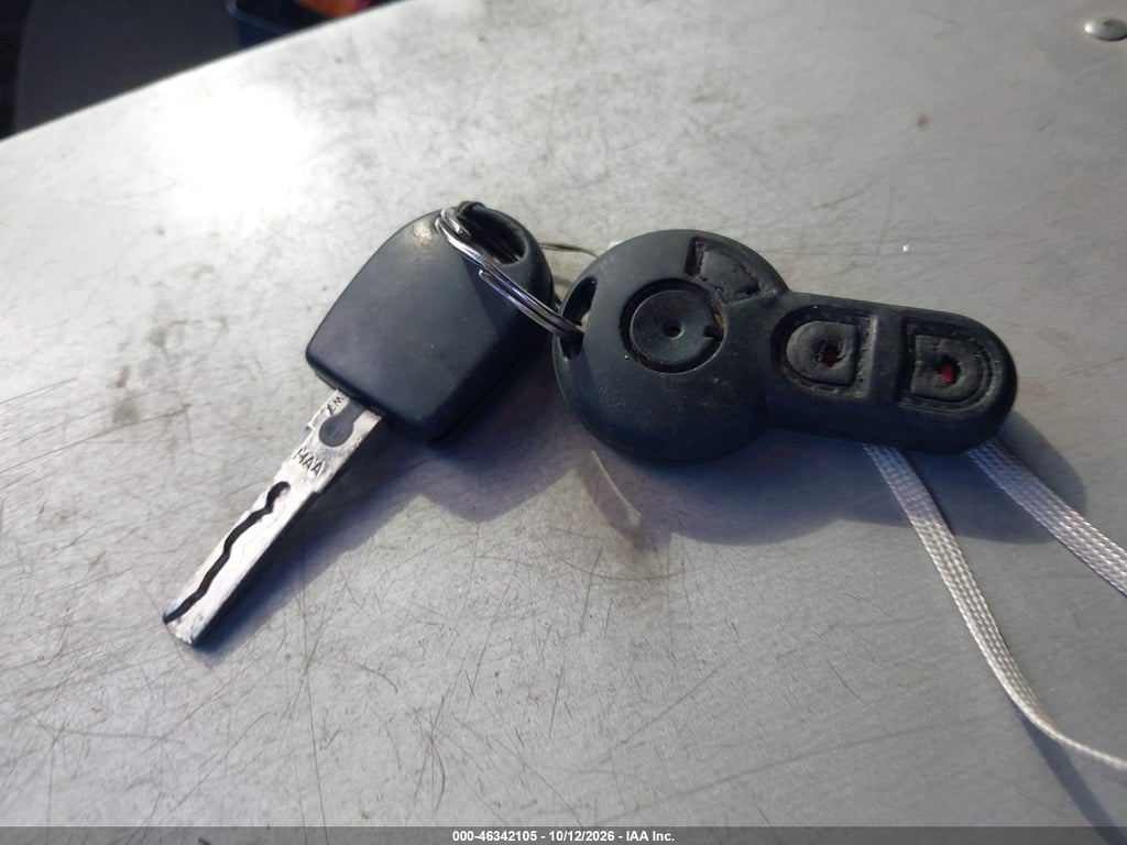 2000 Volkswagen Cabrio GLS photo 11